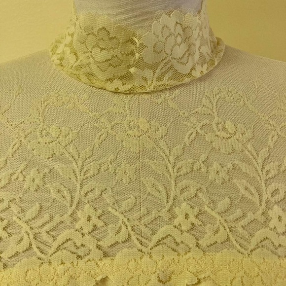 70s Yellow Maxi Dress with Lace - Picture 5 of 15